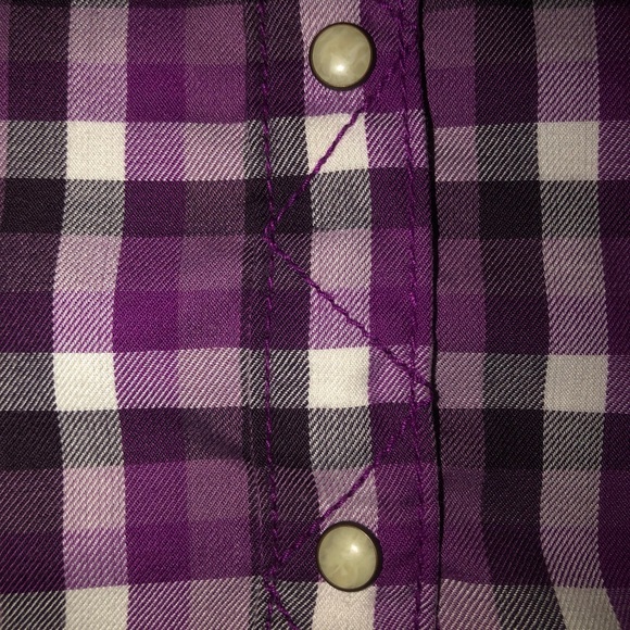 The North Face Button Down, Plaid, Purple - Picture 2 of 4